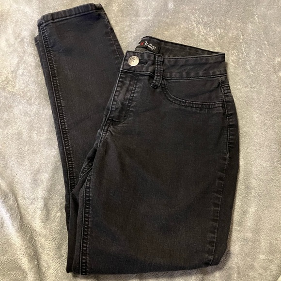 Love Indigo Black Women's Jeans 8125 - Picture 1 of 4